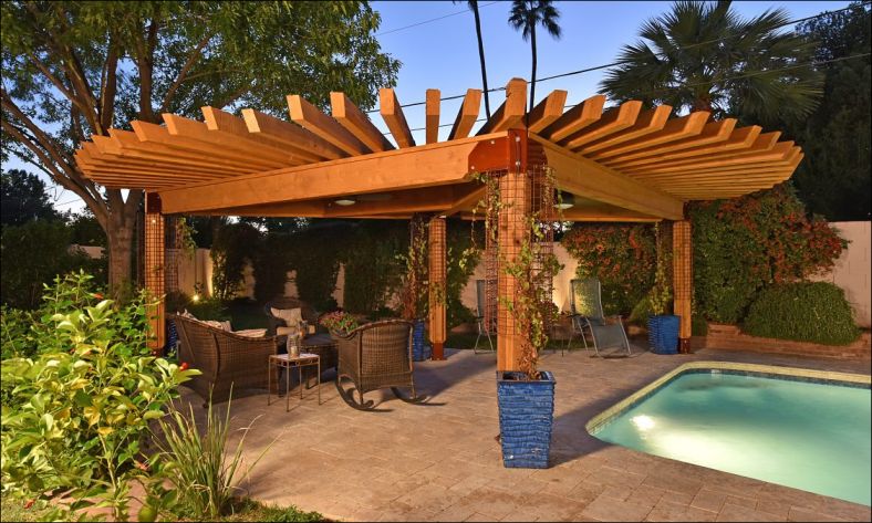 How To Create Backyard Shade | RectractableAwnings.com